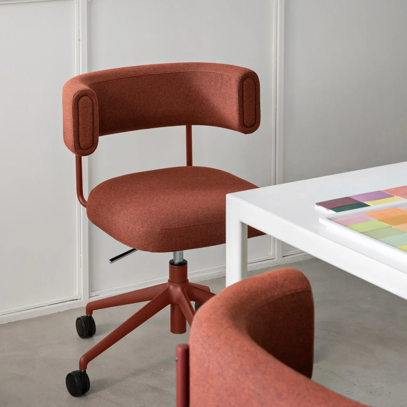 Amelie DP TS Swivel Armchair