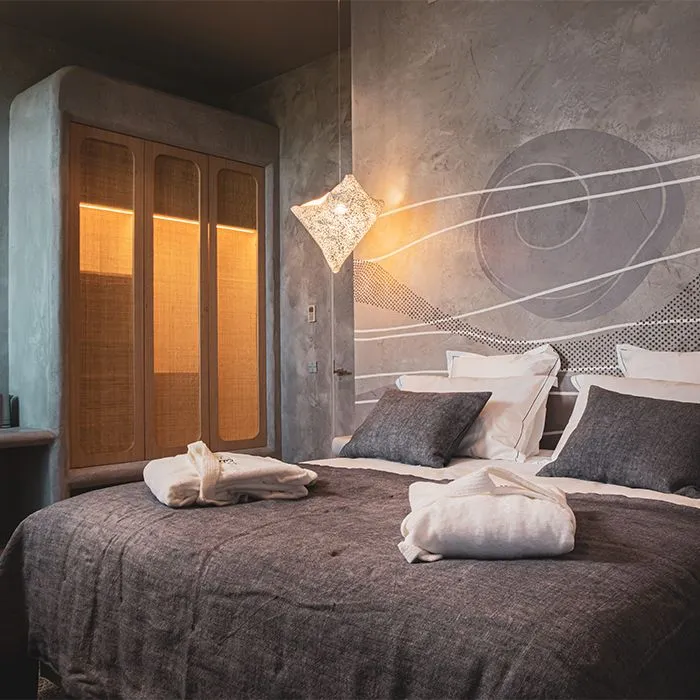 Ballet Releve Pendant Light