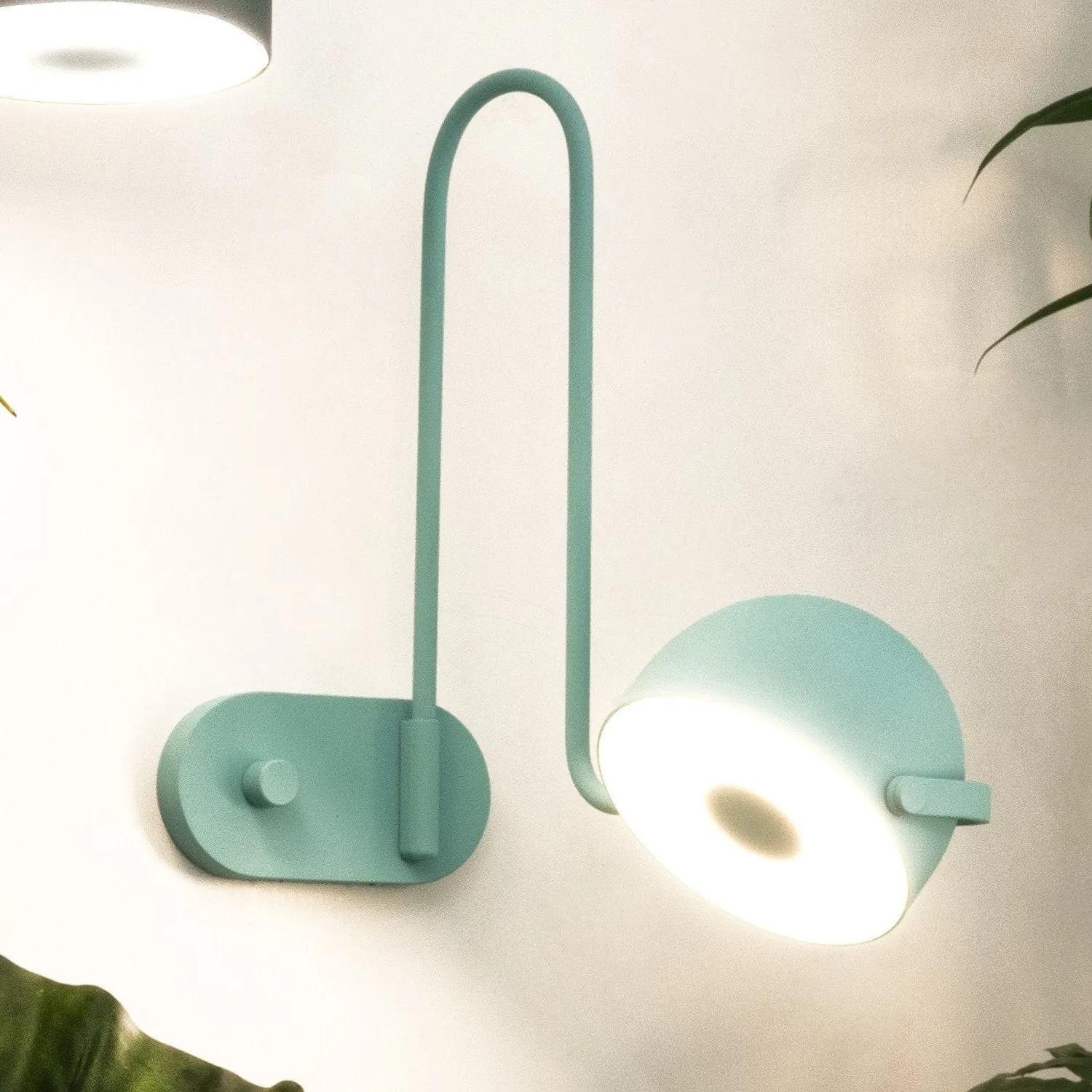 Bowee Pendant Light