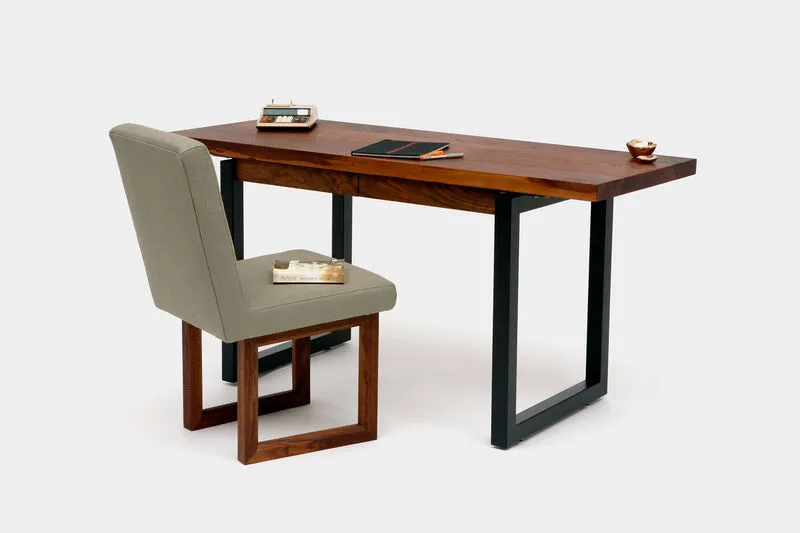 GAX 24 Desk