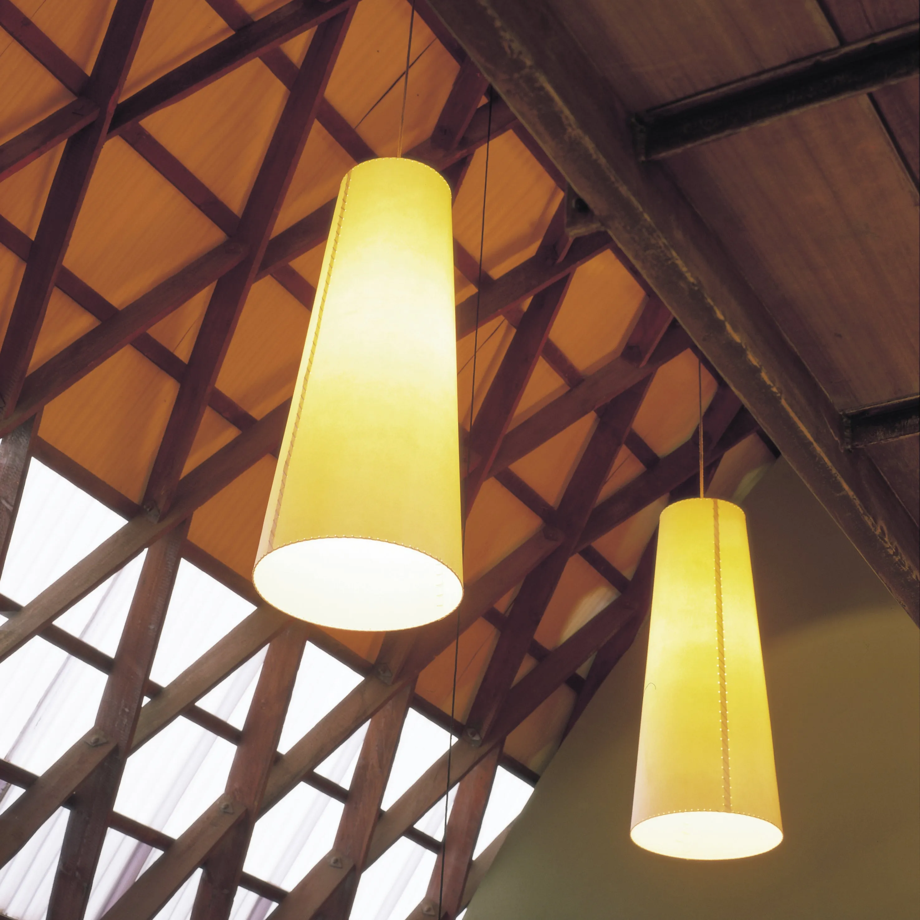 GT4 Pendant Light