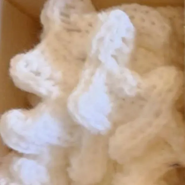 Knitted Falling LED Pendant Light