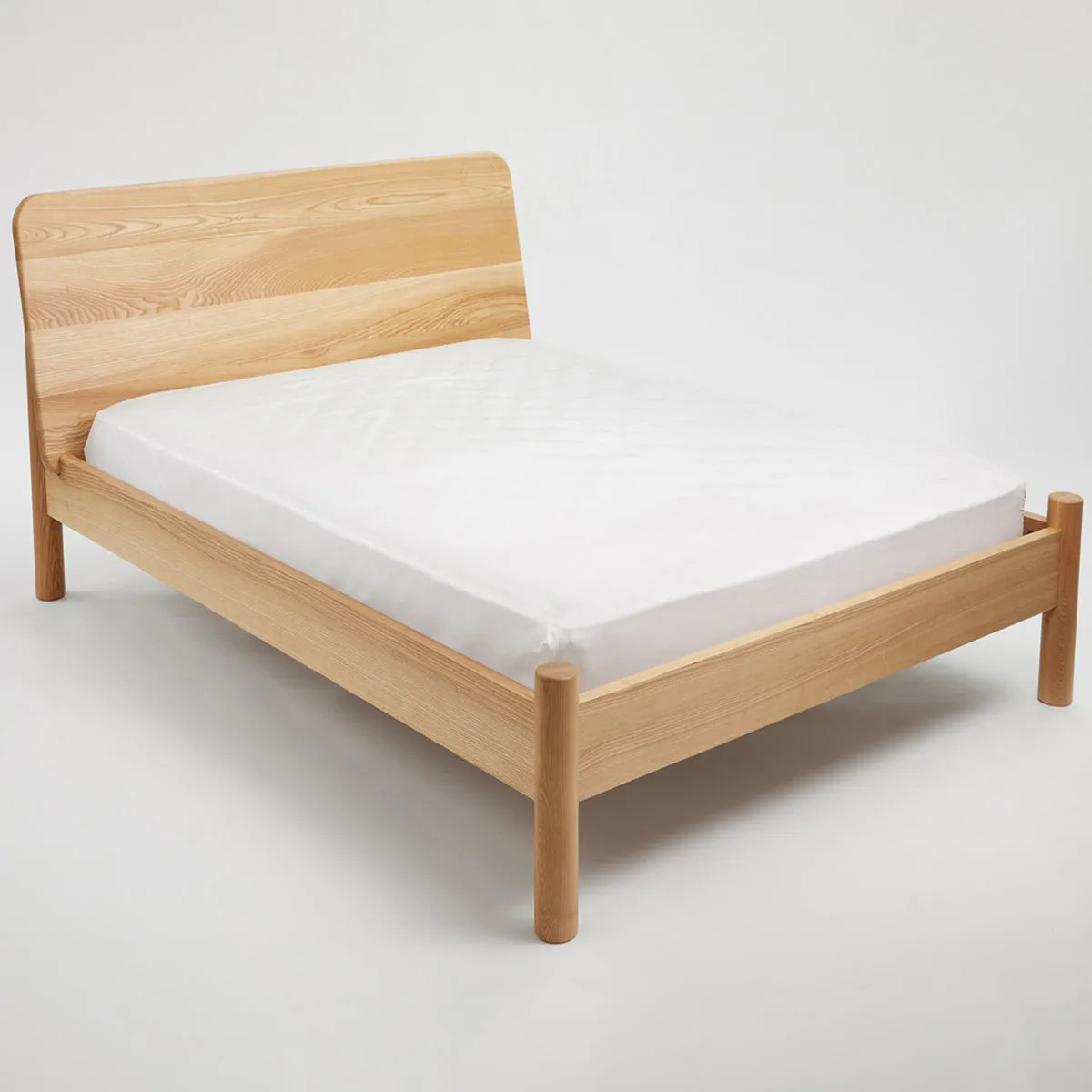 LAX Series Milk Bed