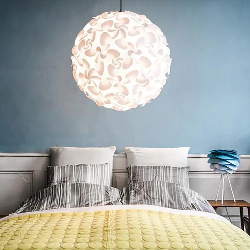 Lora Pendant Light