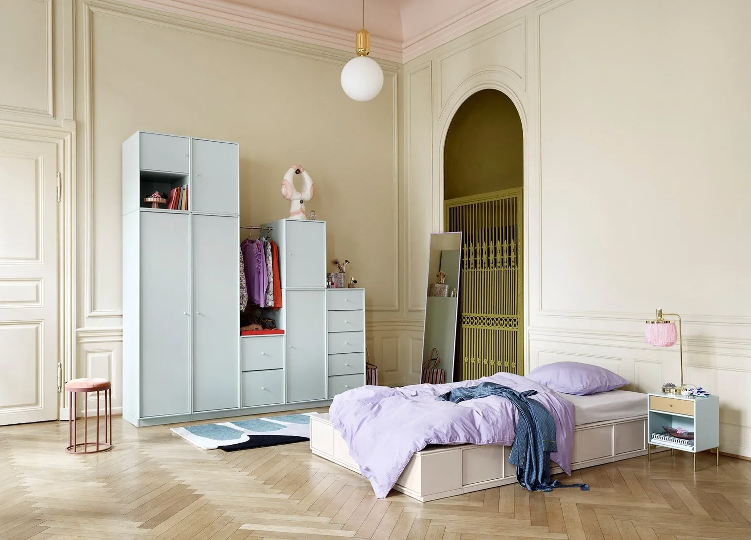 Montana Dream Nightstand With Castors, Oat