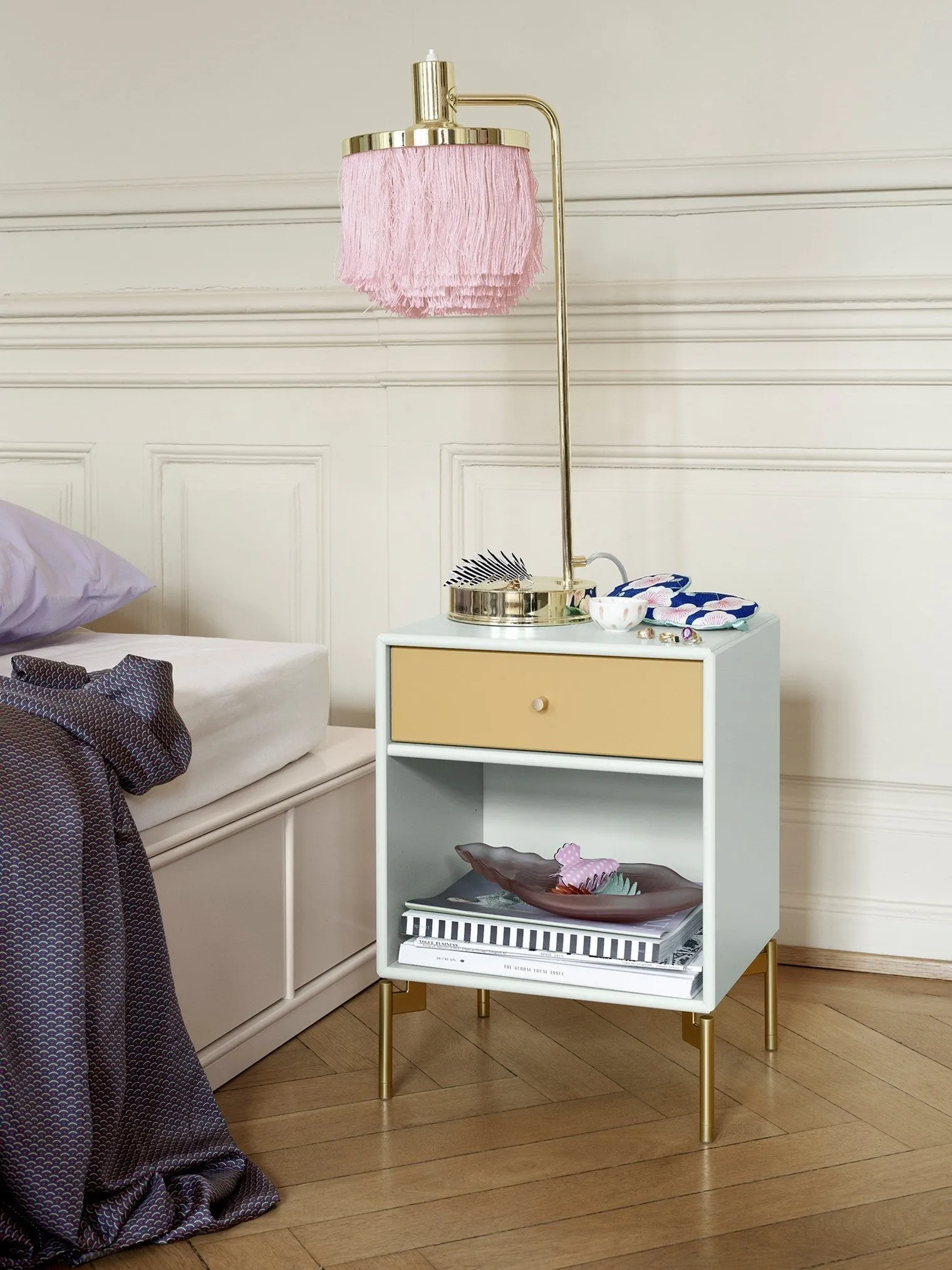 Montana Dream Nightstand With Castors, Oat