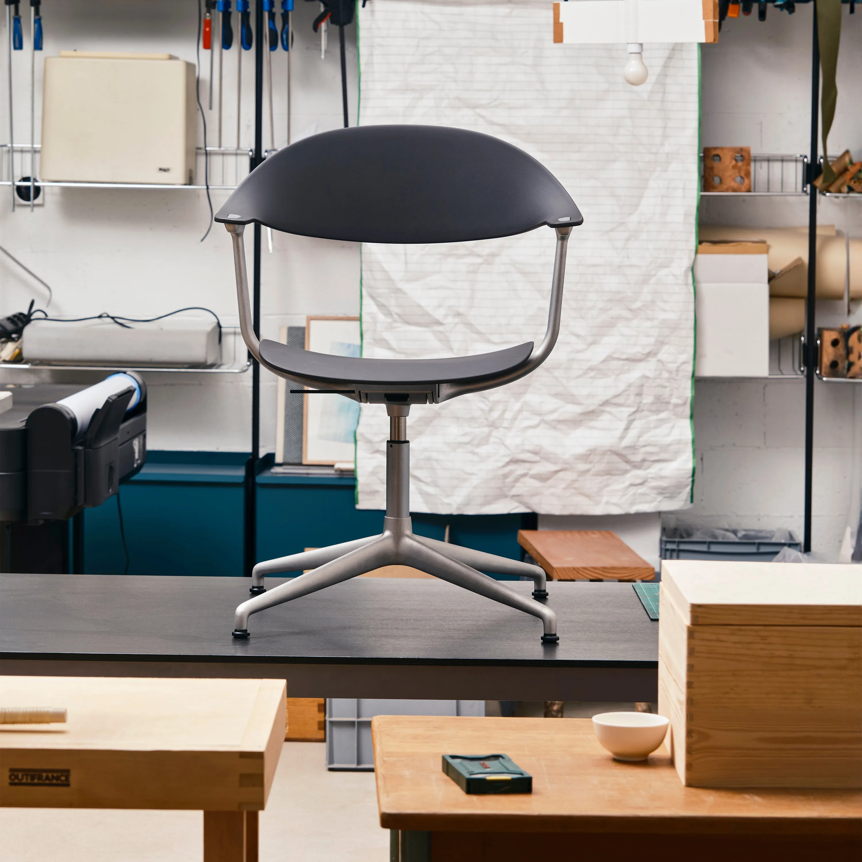 Mynt Plastic Task Chair with 4-Star Base