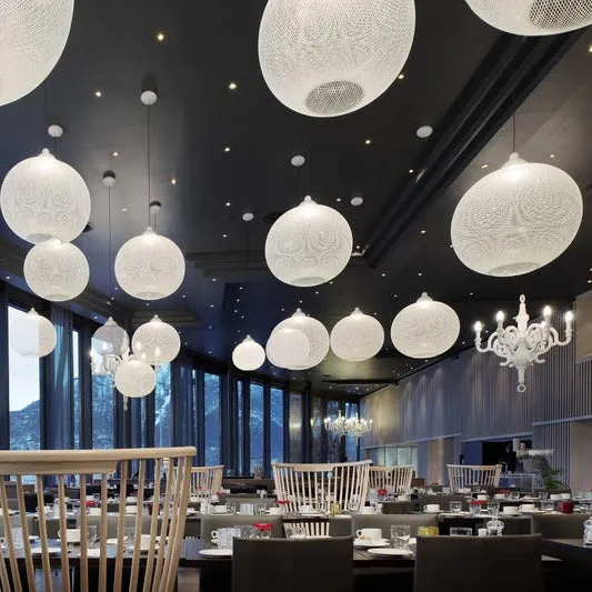 Non Random Suspended Lamp