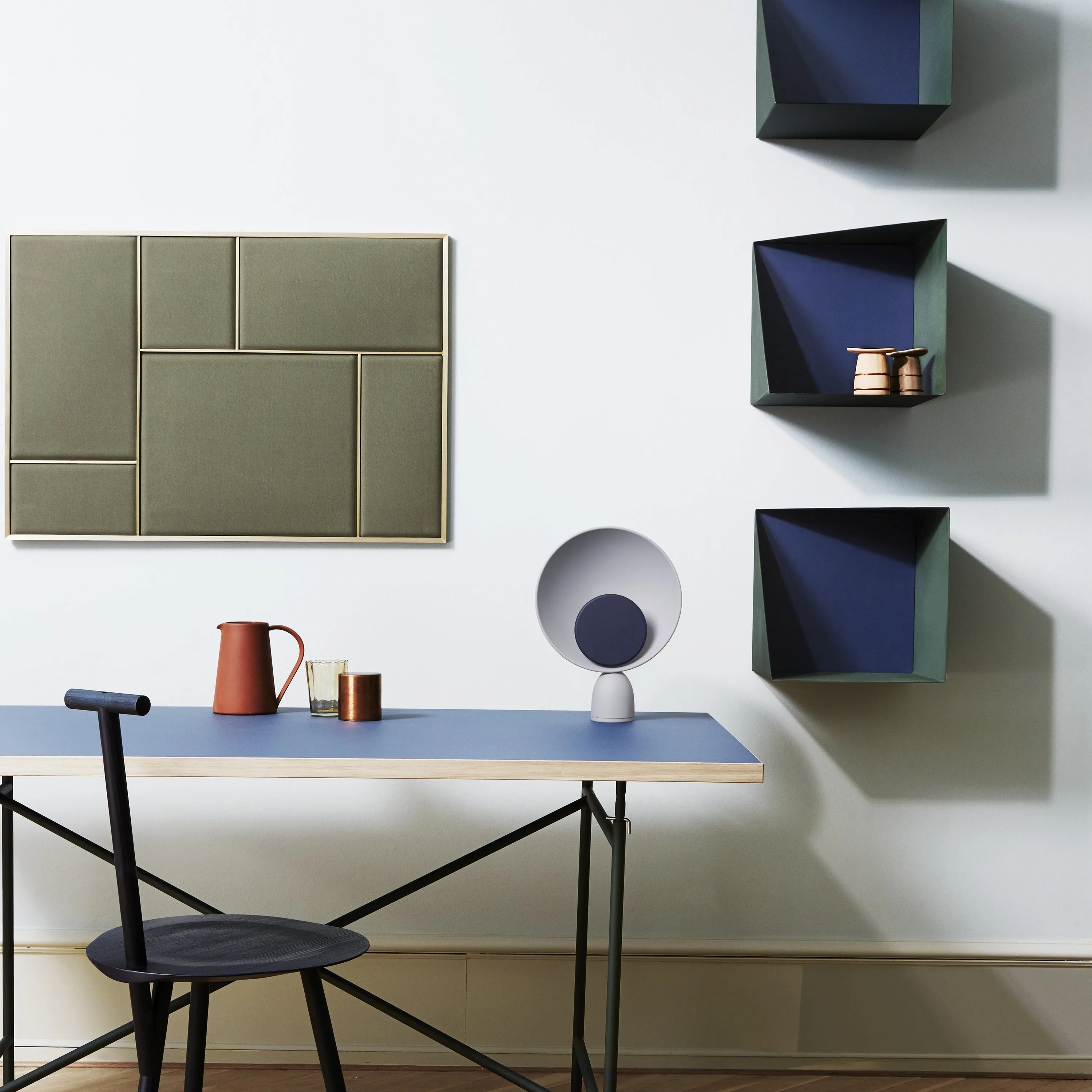 Nouveau Pin Board