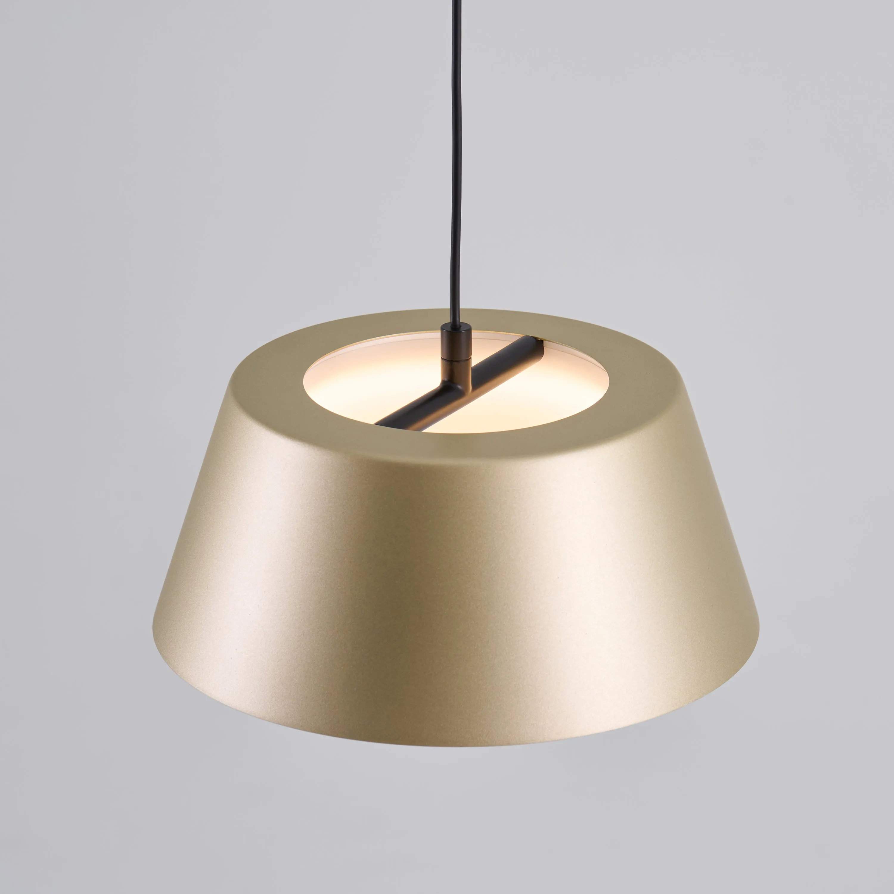 Olo XL Single Pendant Light