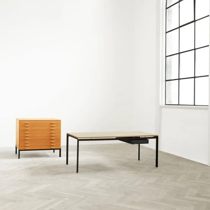 PK52 Professor Desk