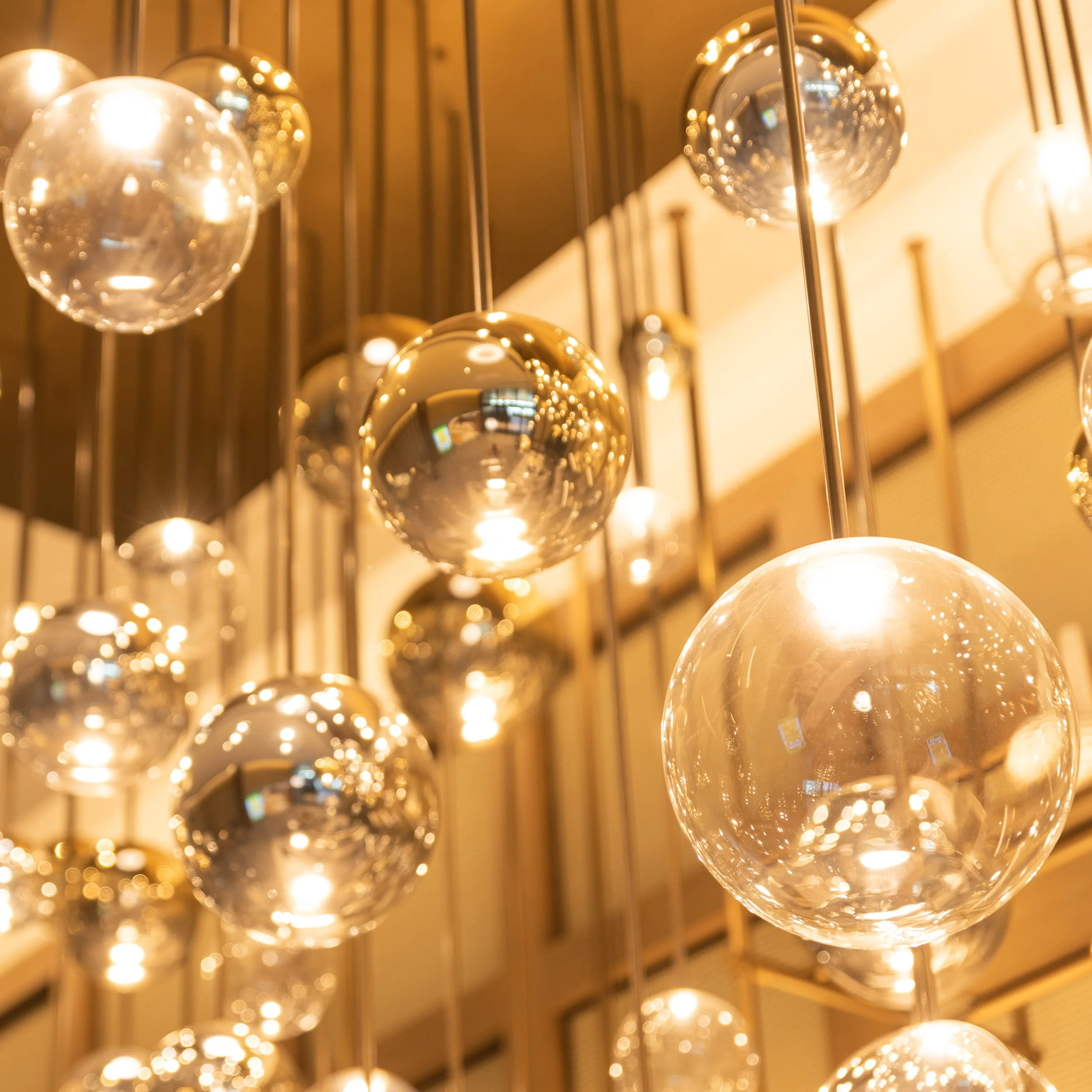 Random Solo Suspension Light