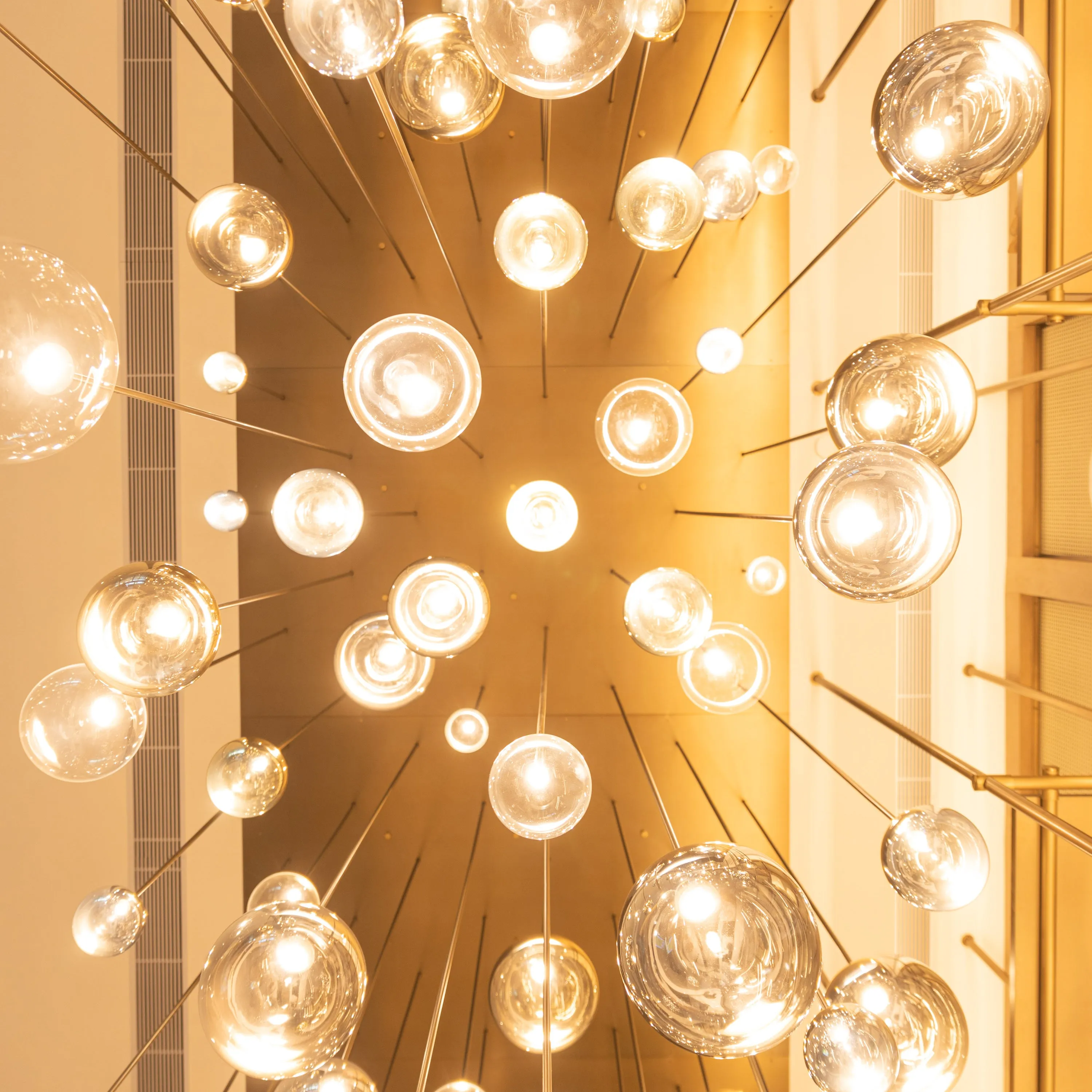 Random Solo Suspension Light