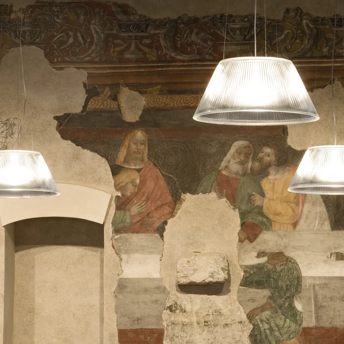 Romeo Moon Suspension Lamp