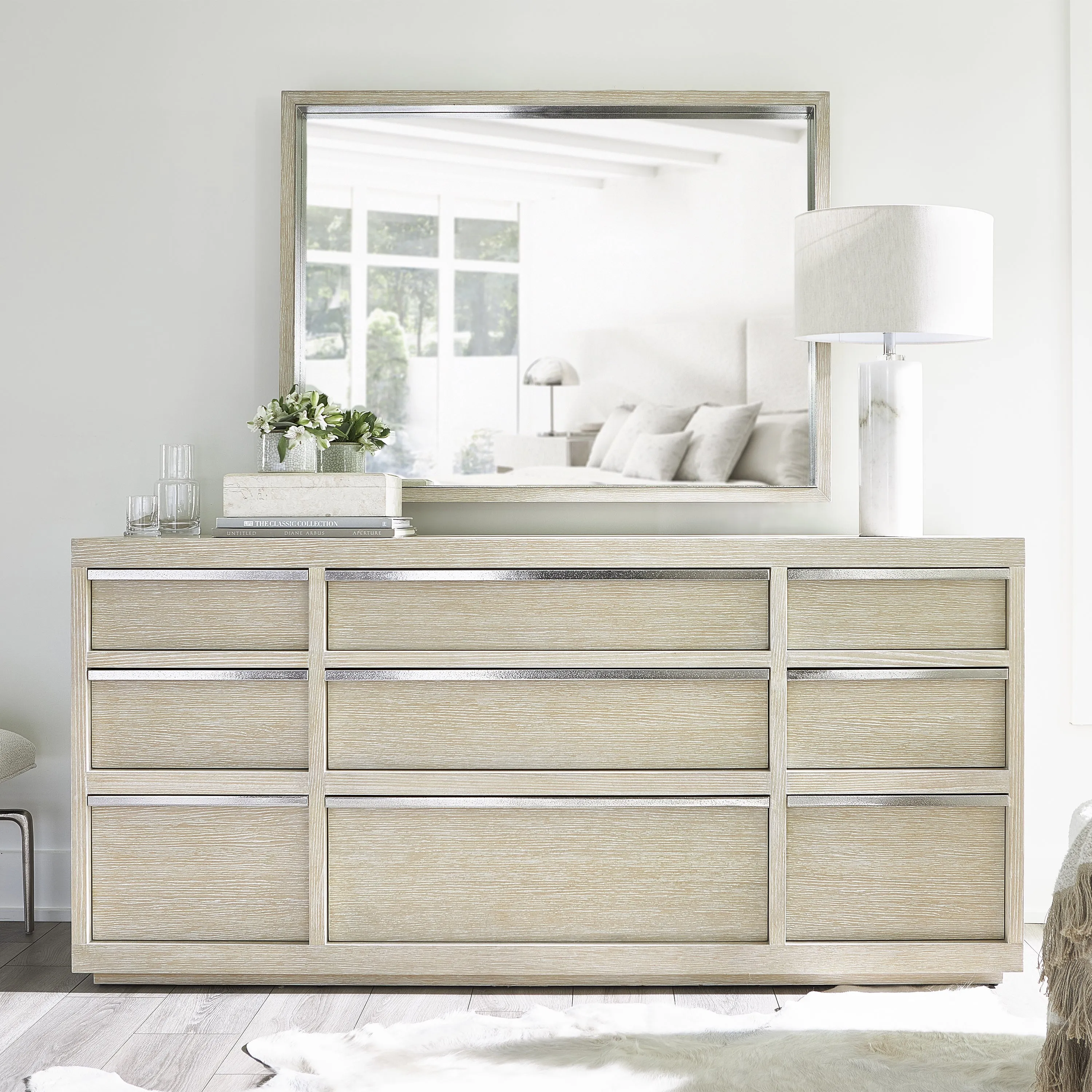 Solaria 052 Dresser