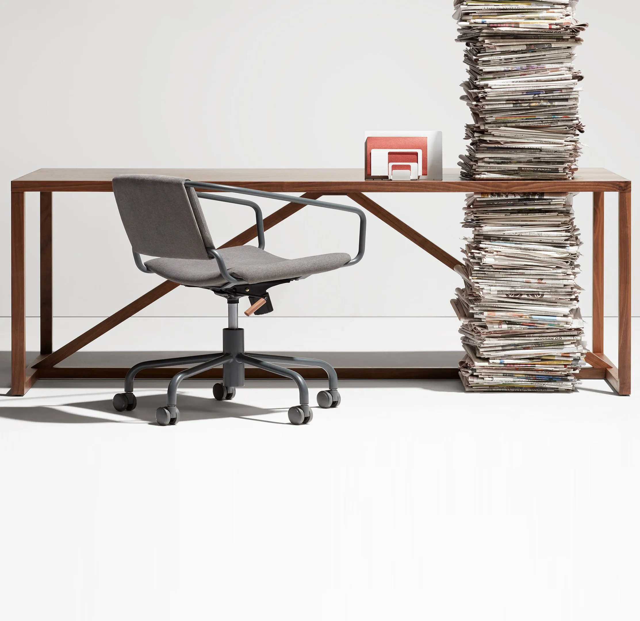 Strut X-Large Wood Table