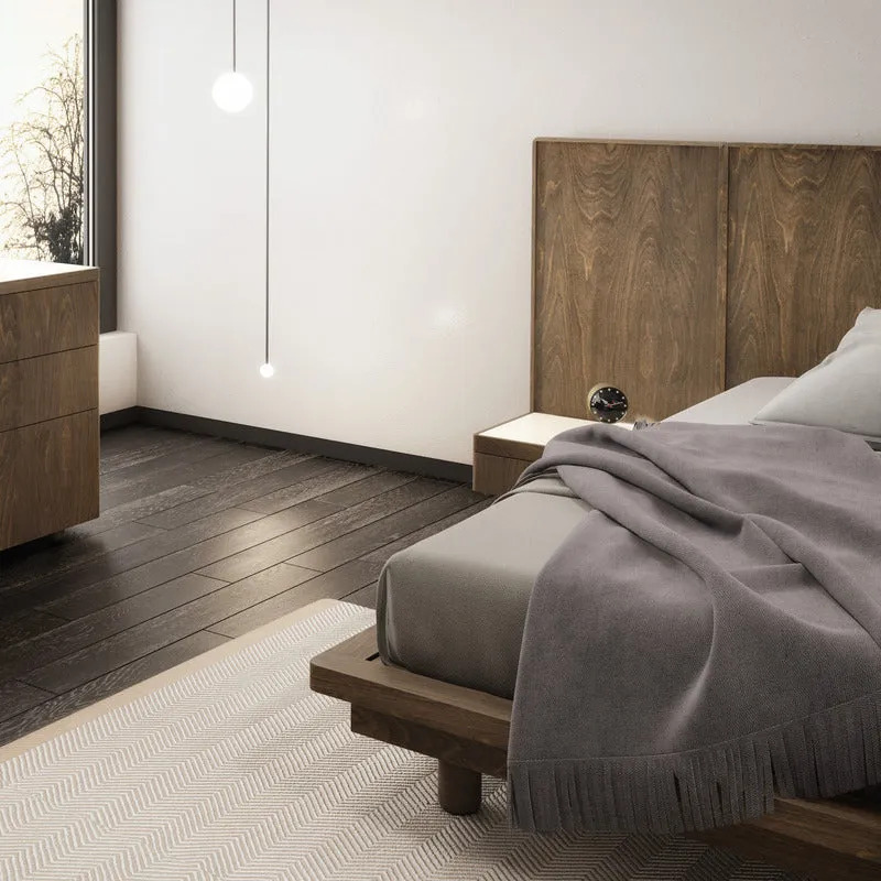 Surface Bed with Extendable Headboard