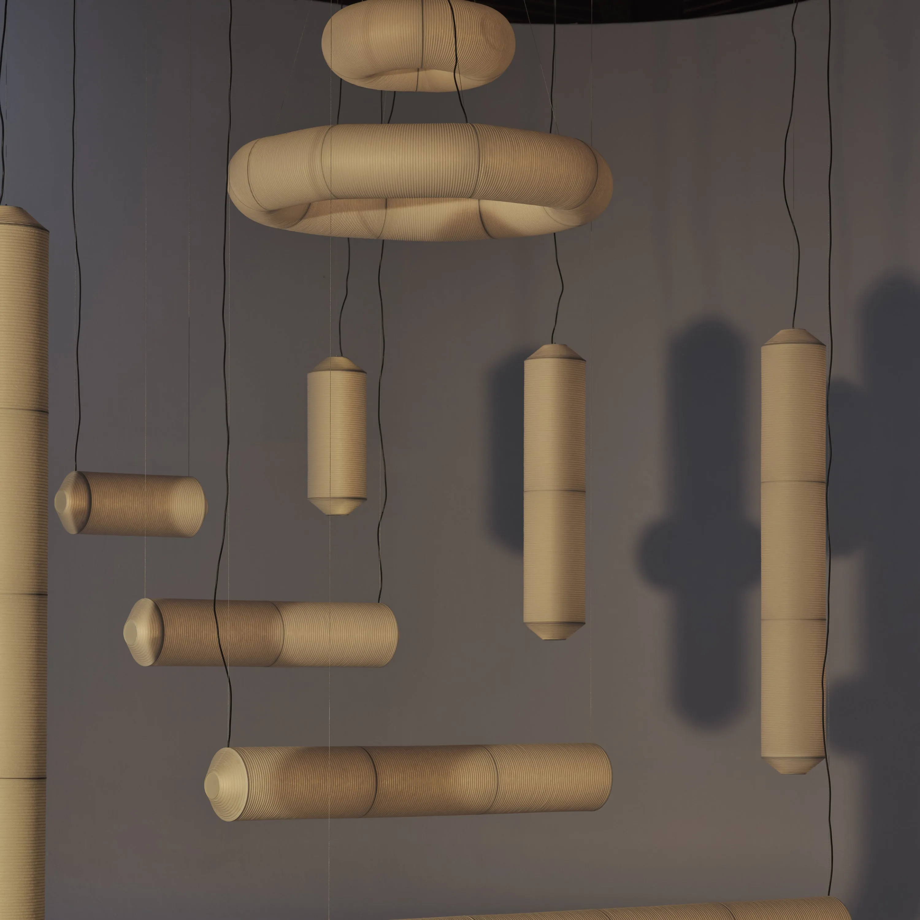 Tekio Vertical Pendant Light