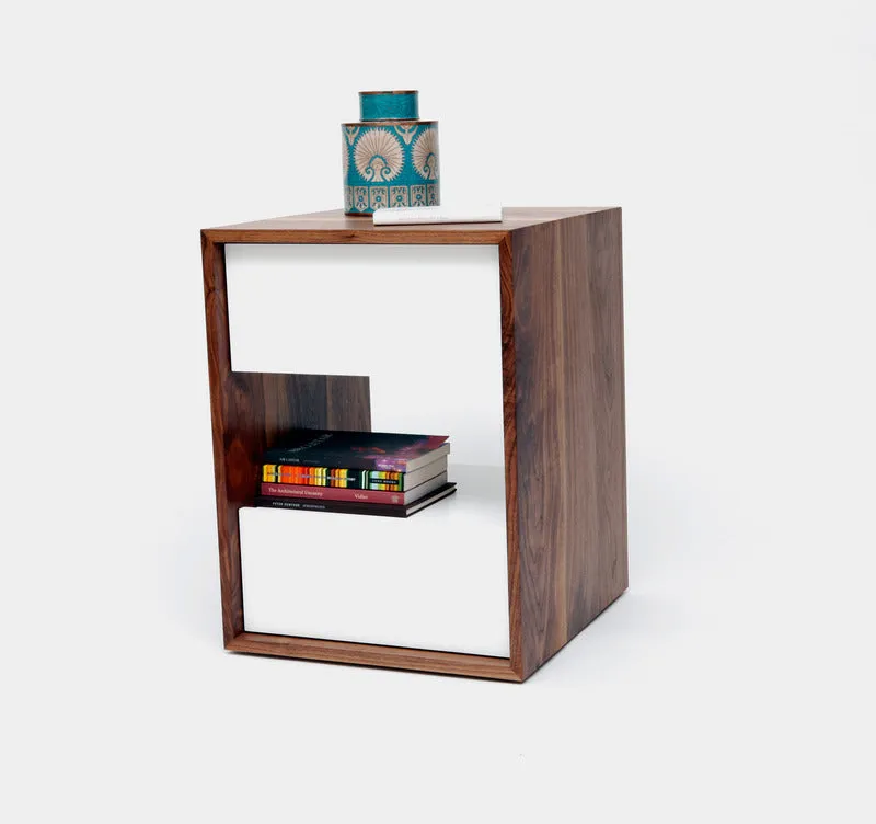 THN Nightstand 1.5