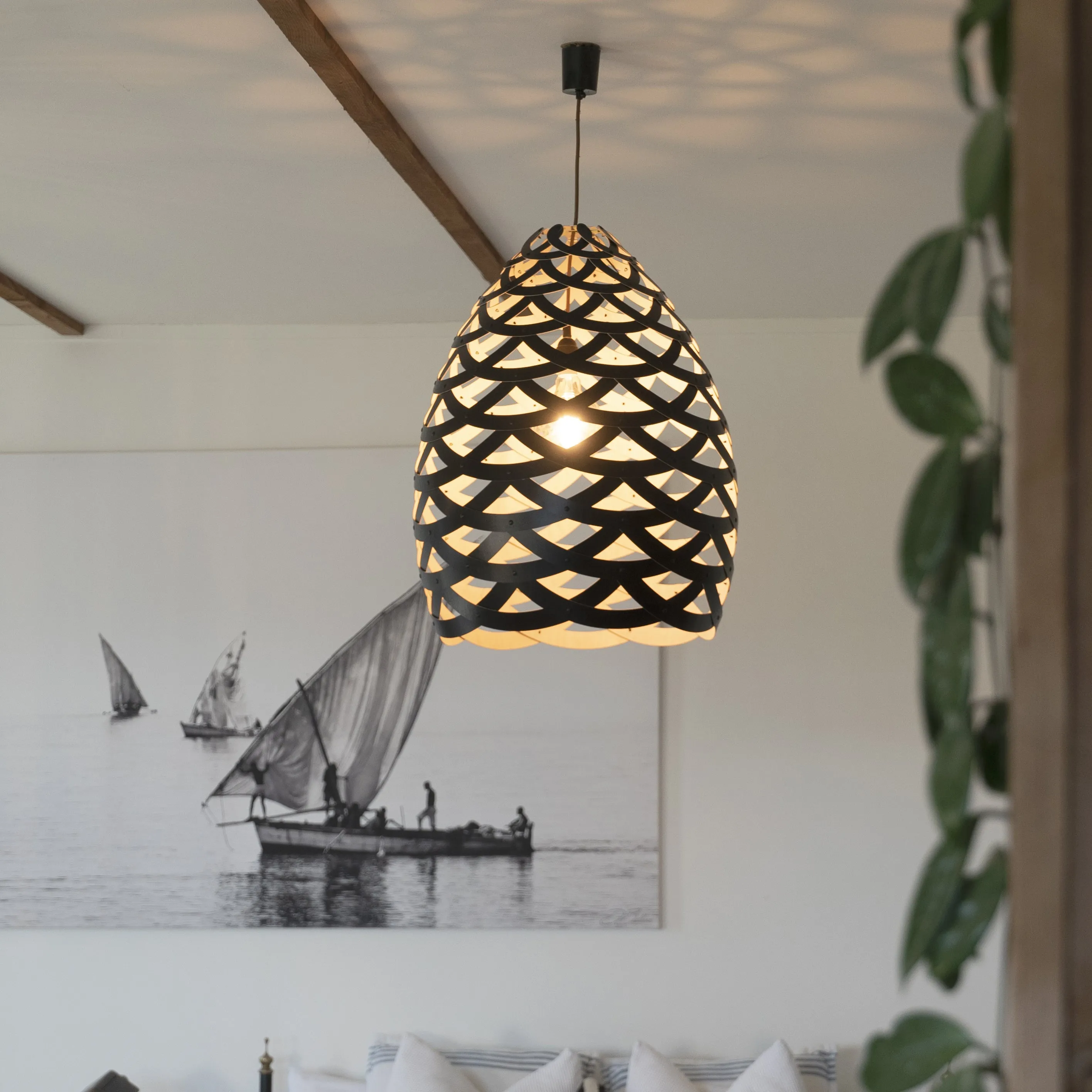 TUI Pendant Light