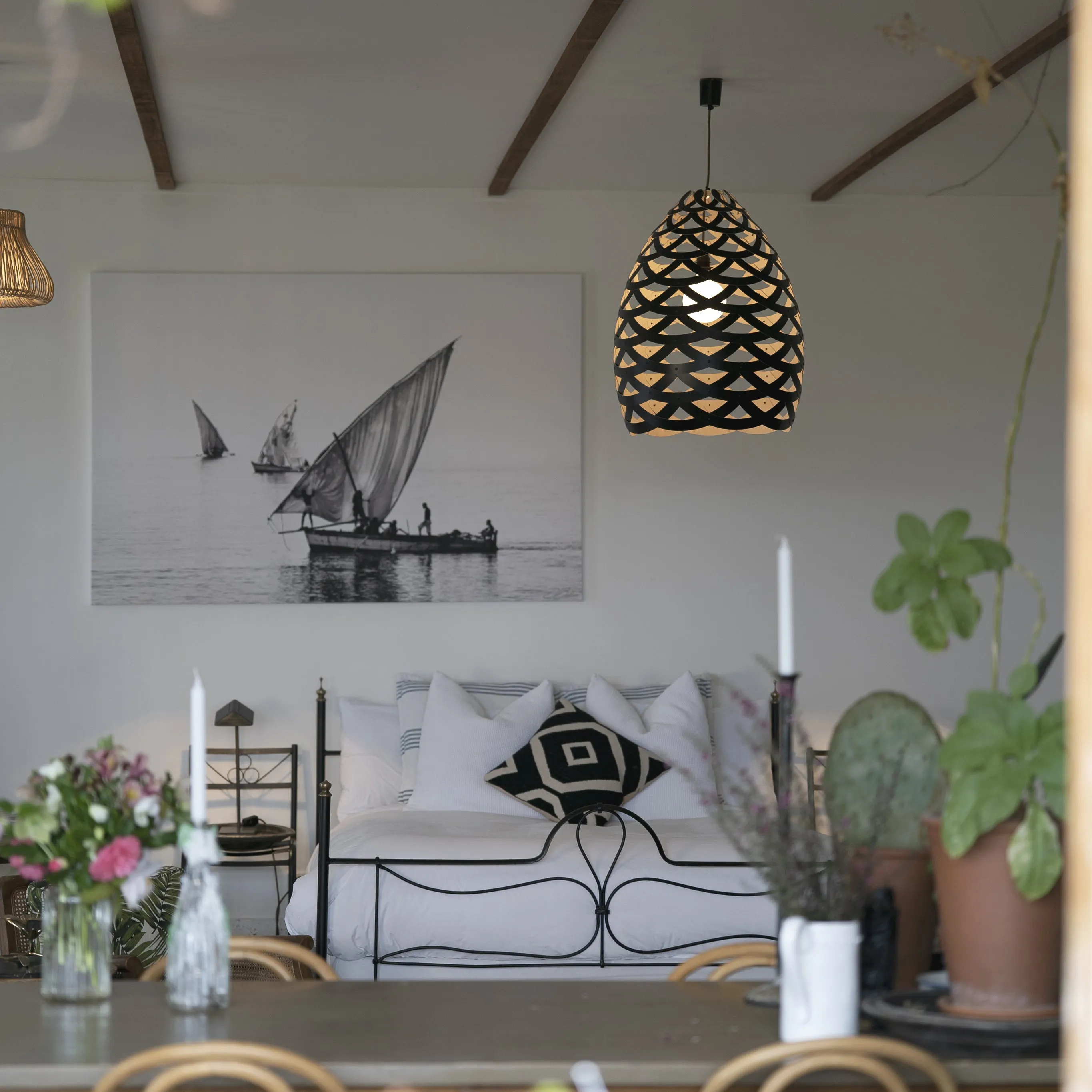 TUI Pendant Light