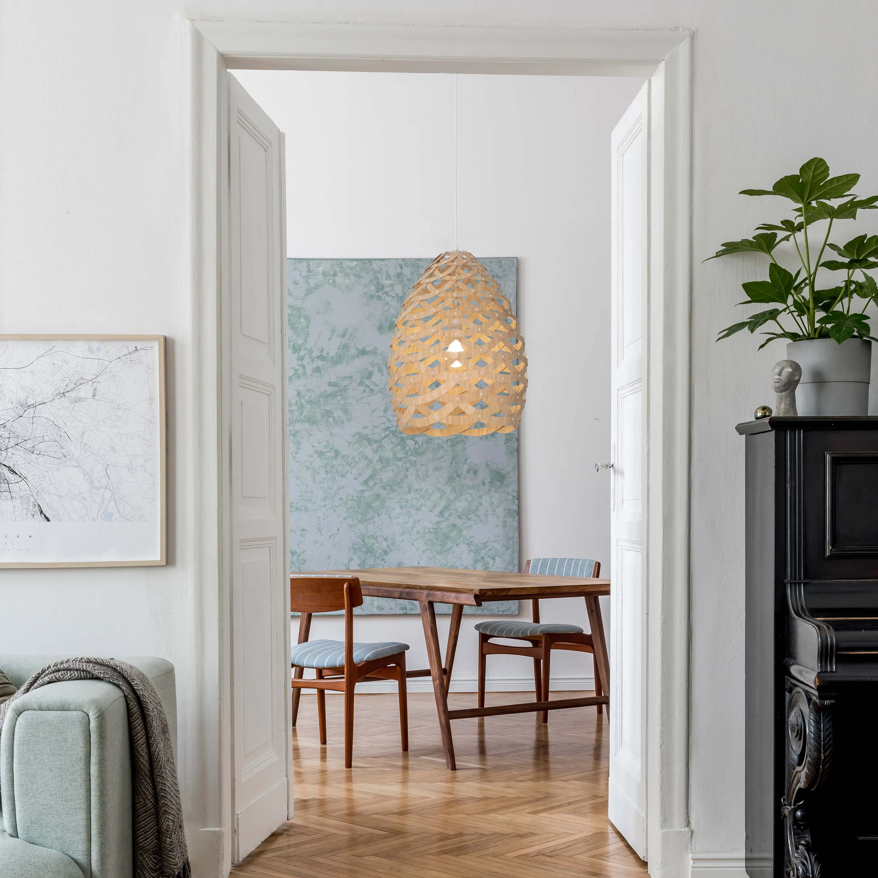 TUI Pendant Light