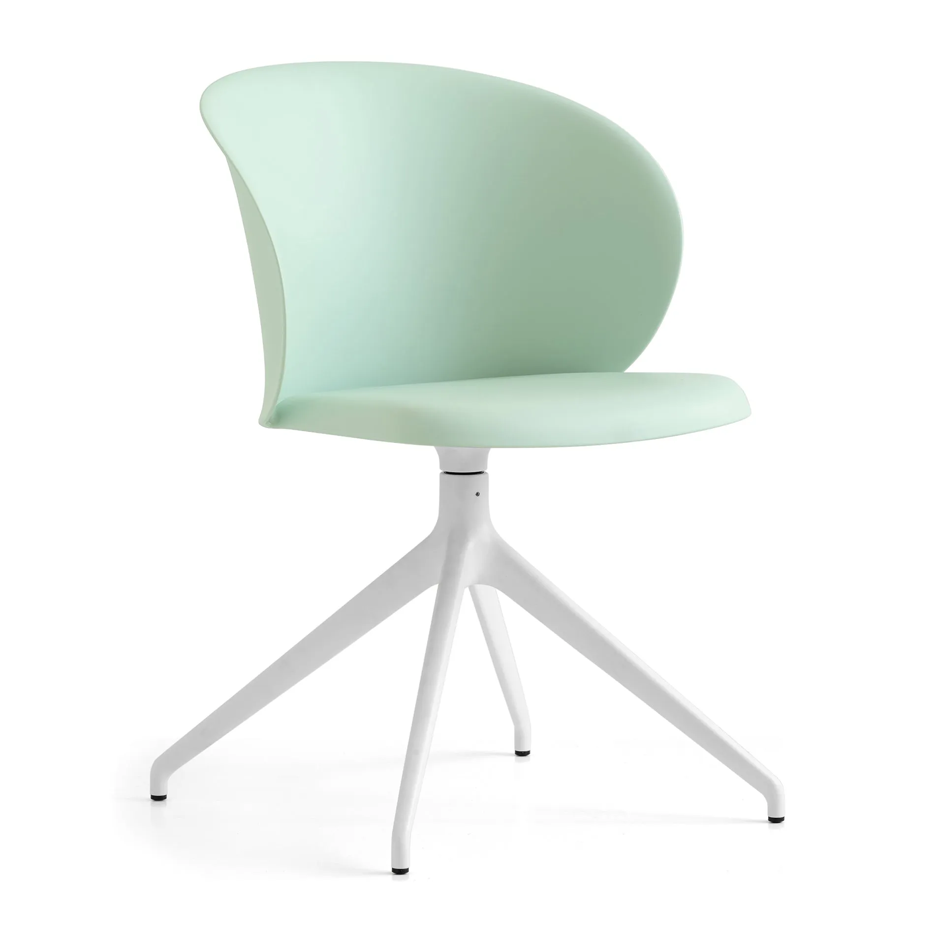 Tuka Swivel Chair