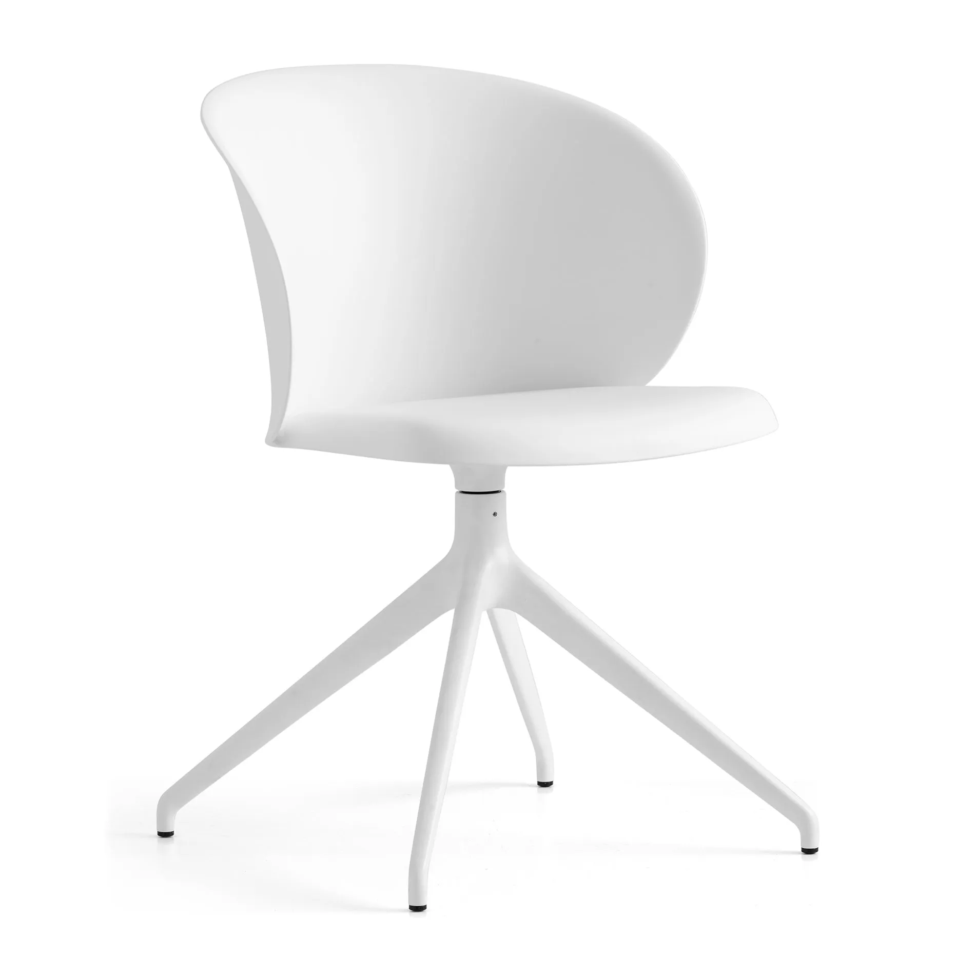 Tuka Swivel Chair