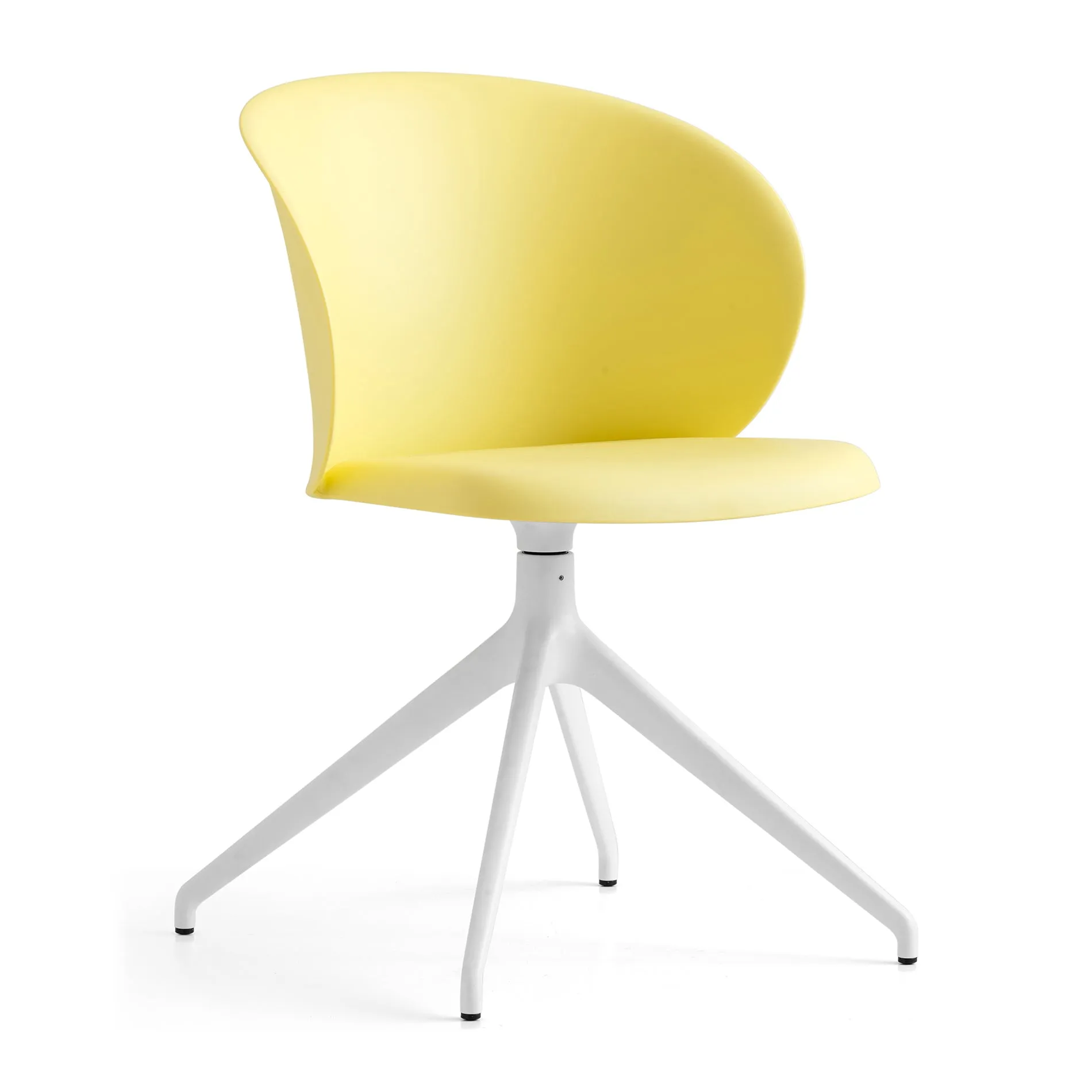 Tuka Swivel Chair