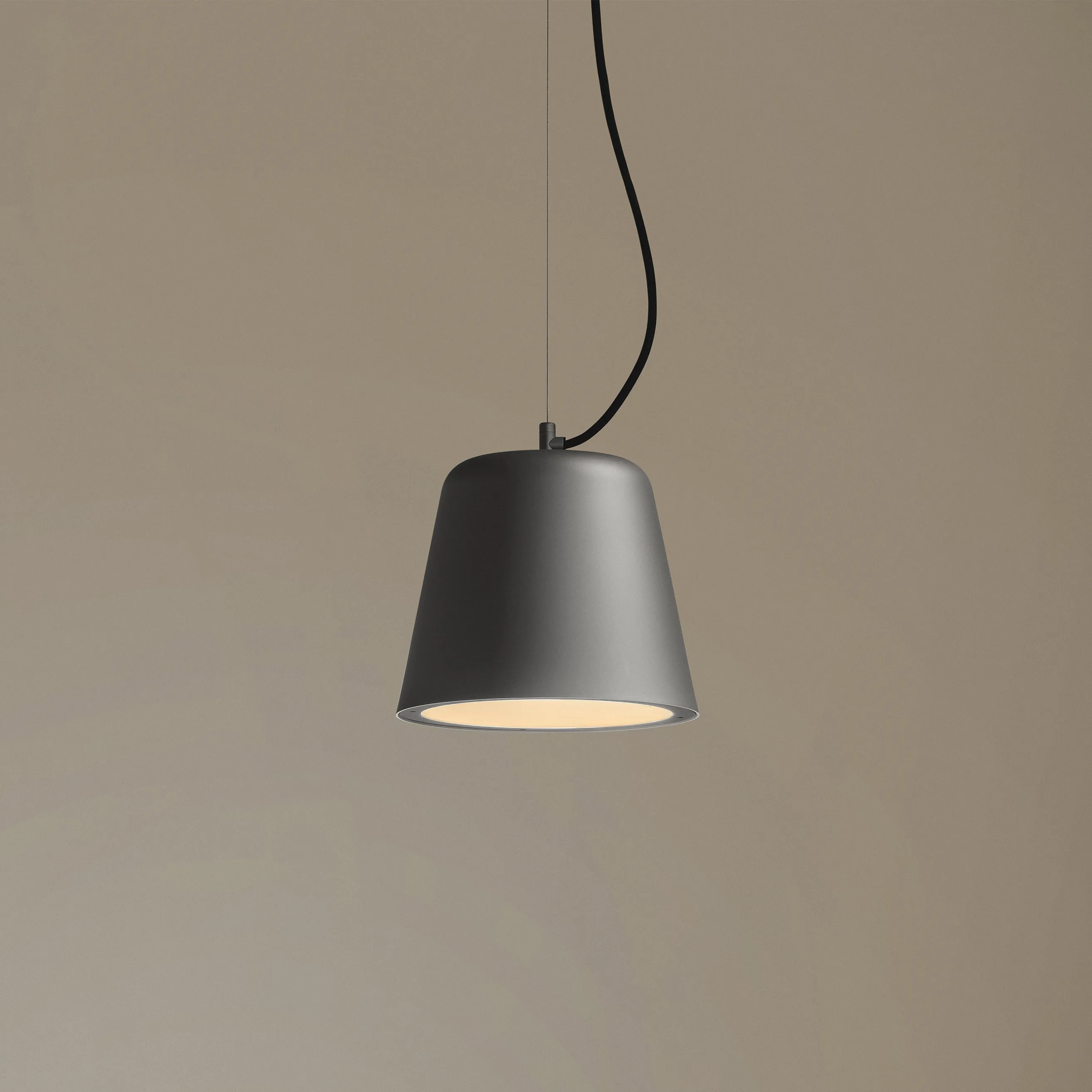 Vaso Pendant Light