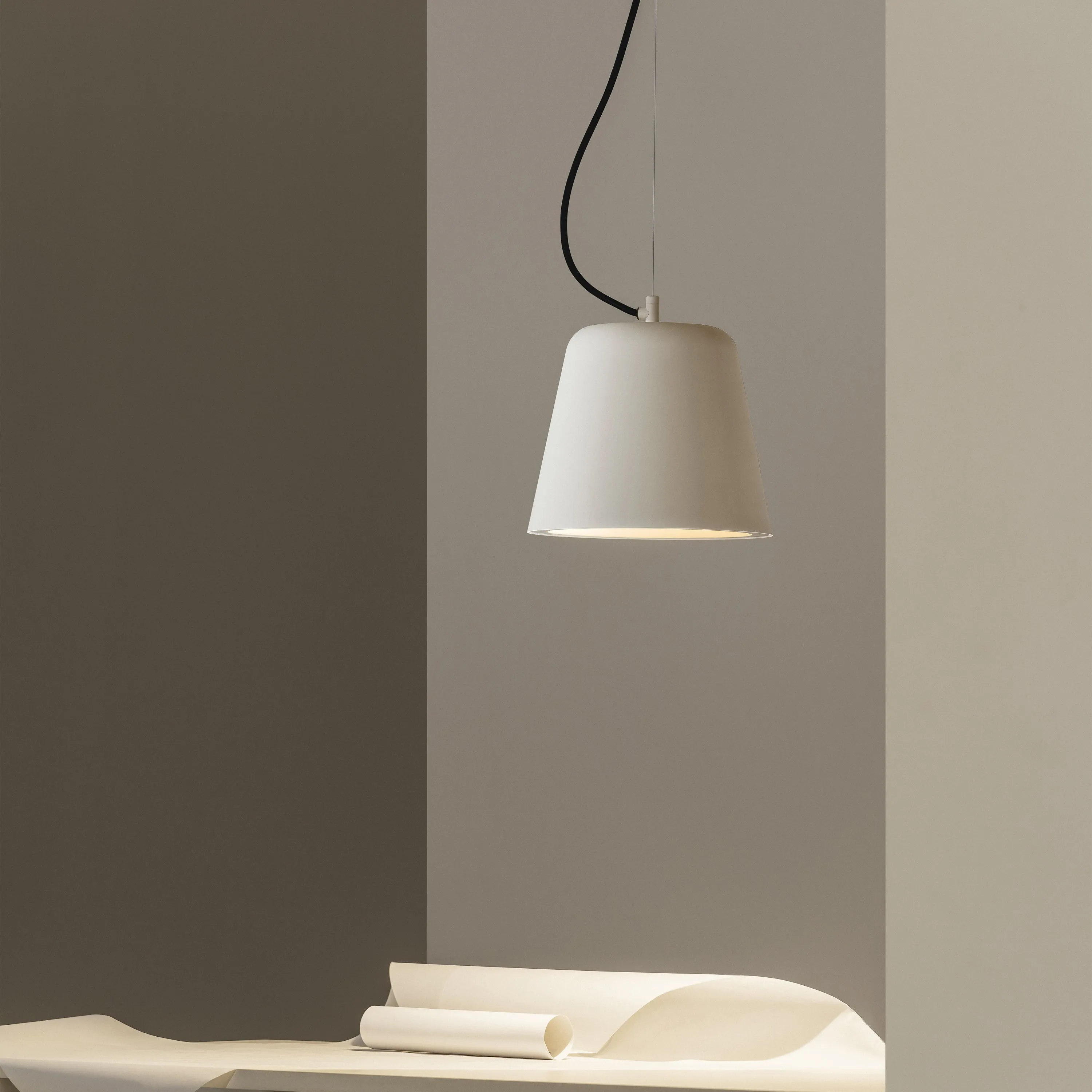 Vaso Pendant Light
