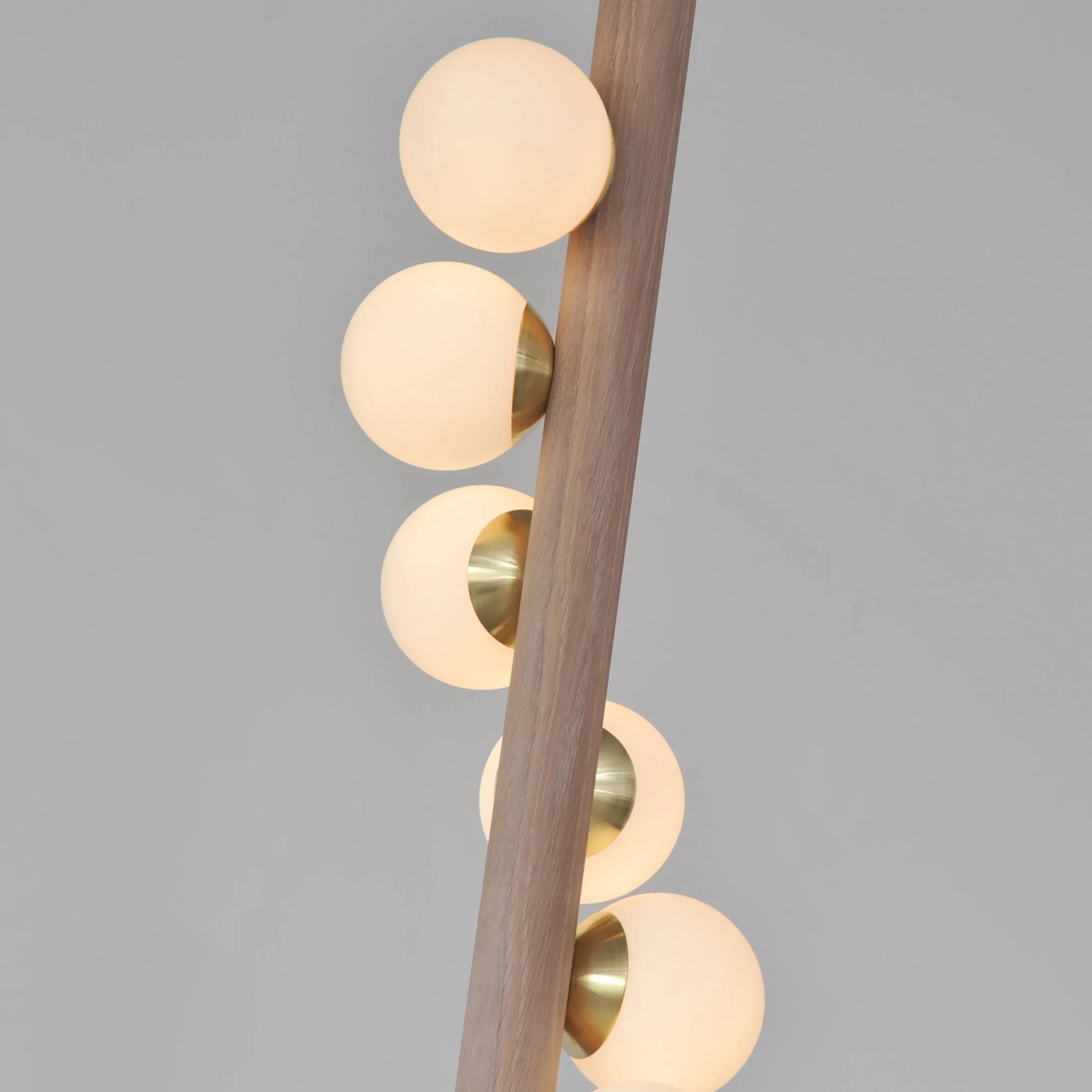 Willow Vertical LED Pendant Light